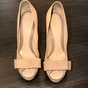 Fendi Beige Peep-Toe Bow Heels